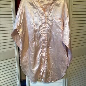 Bali Studion Collection ladies long sleeve pink satin nightshirt, size Large